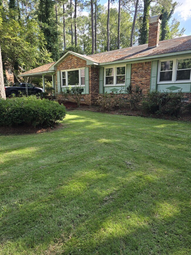 Photo - 700 Delverton Rd House