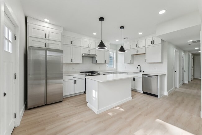 Photo - 47 Brackett St Unit 3