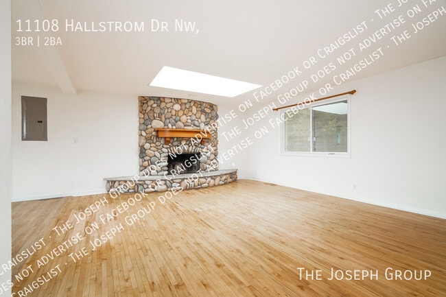 Photo - 11108 Hallstrom Dr NW