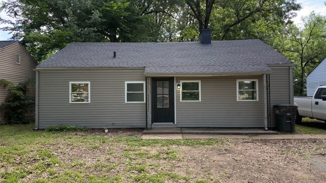Building Photo - 942 N 26th St