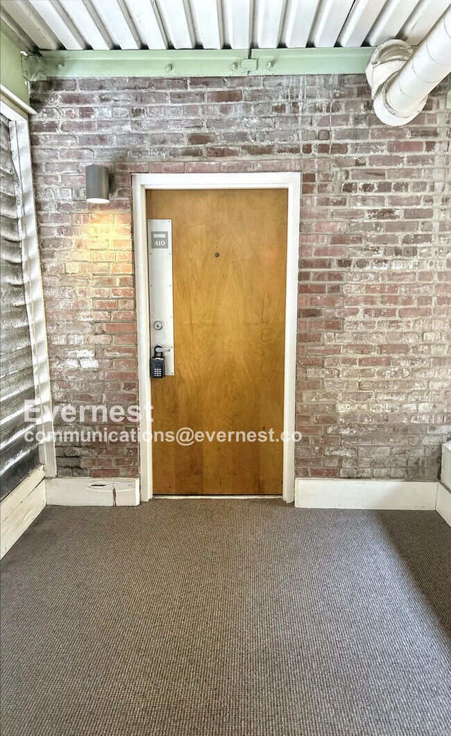 Photo - 315 N Spruce St Unit APT 410