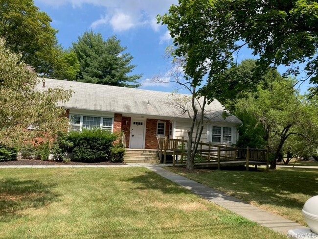 Building Photo - 116 Meadow Rd Rental
