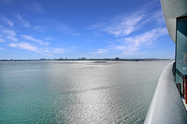 Photo - 3131 NE 7th Ave Unidad 1703