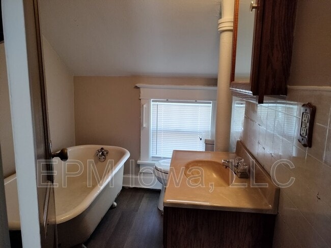 Photo - 1125 Ackermant St