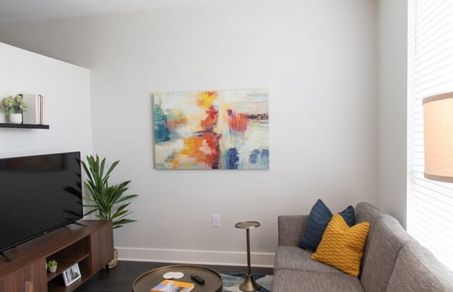 Photo - 601 E Pete Rose Wy Unit SI ID1475826P