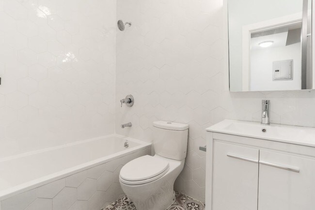 Photo - 1033 Flushing Ave