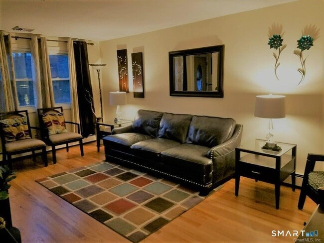 Photo - 54 Berkshire Rd