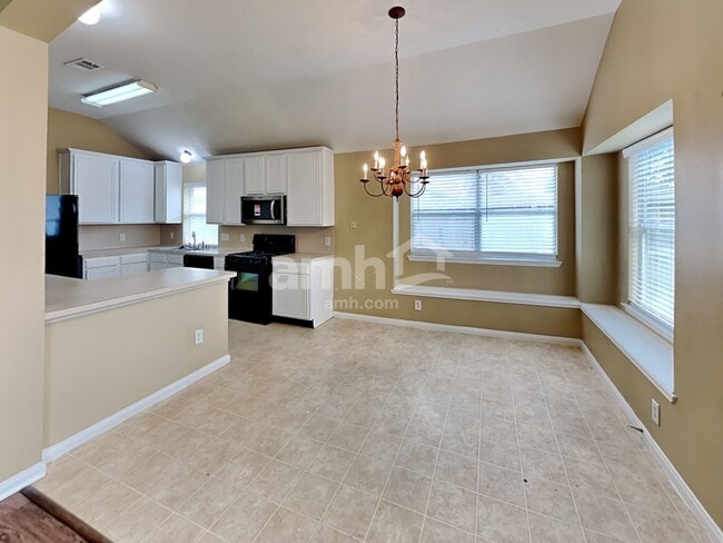 Photo - 409 Crimson Coast Dr