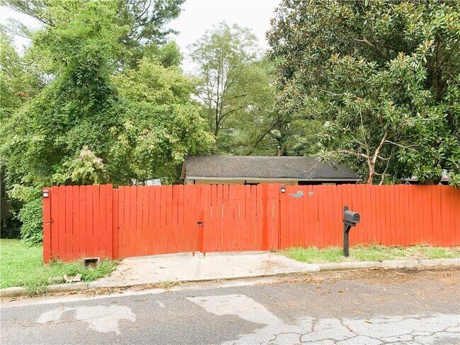 Photo - 1551 Ferno Dr NW