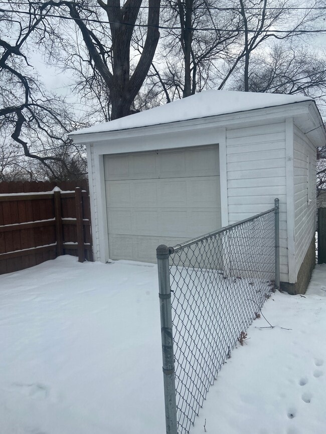 Photo - 757 Lawrence St