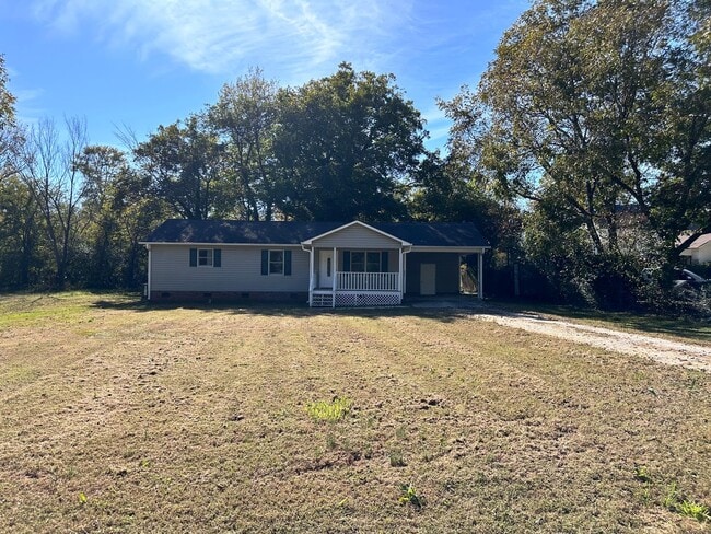 Building Photo - Exclusively Offered by Muse Realty Rentals...