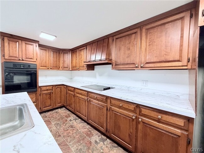 Photo - 4048 West Rd