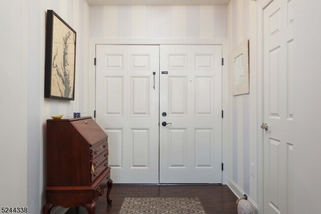 Photo - 3205 Jockey Hollow Trail