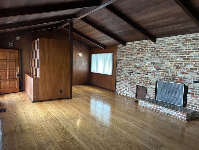 Photo - Wonderful 3 Bedroom, 2 Bath Home