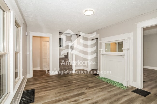 Photo - 2015 Sherman Ave