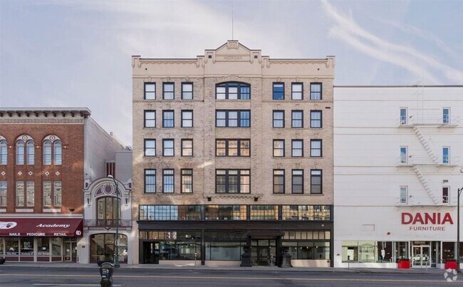 Building Photo - Beautiful Condo in the Heart of Downtown S... Unit 505