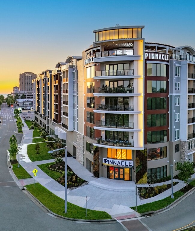 Building Photo - The Pinnacle on 31st Street