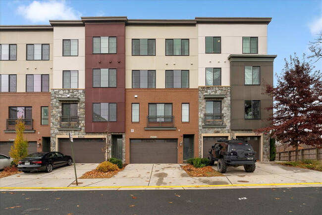 Photo - A Glimpse of Serene Living in Chantilly, VA