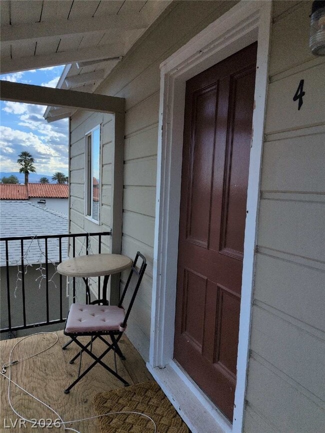 Building Photo - 649 Nevada Way