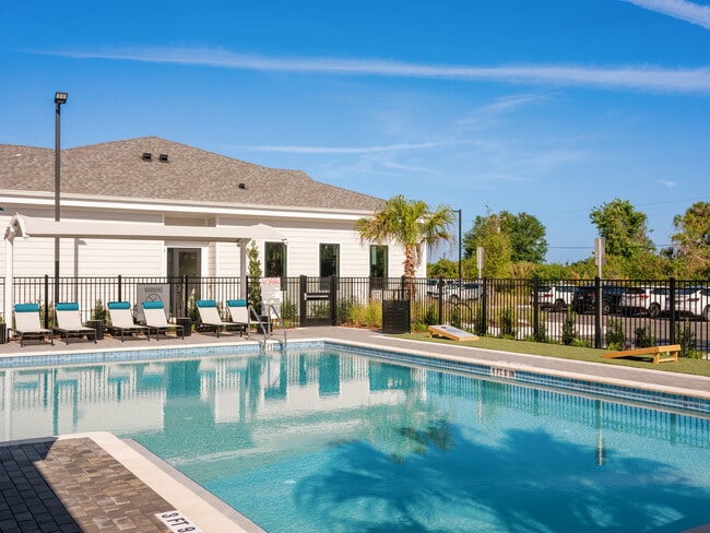 The Edgewater on Lake Fairview