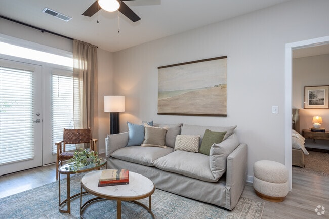 2BR, 2BA - 1,136SF Bahia - Living Area