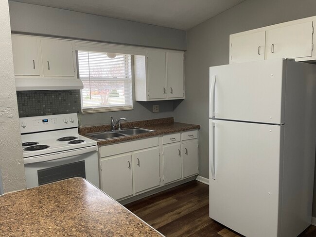 Photo - 2776 E Phylbeck Ave Unit 4