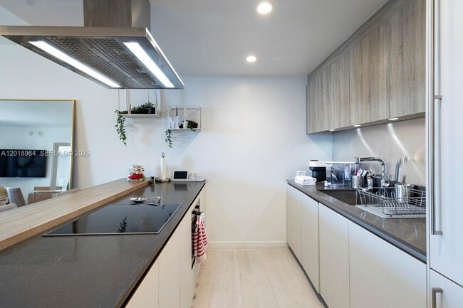 Photo - 1000 Brickell Plaza Unit 2411