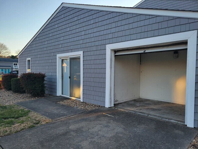 Photo - 1100 Indian Rd