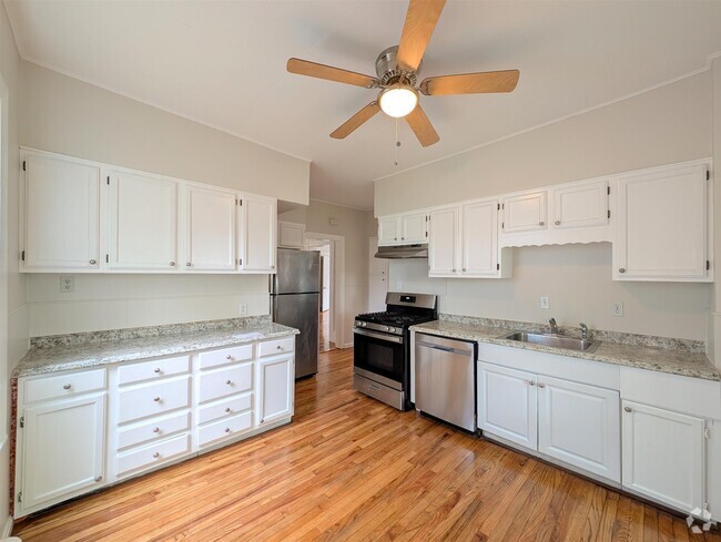 Building Photo - 28 Ripley St Unit 1 Rental