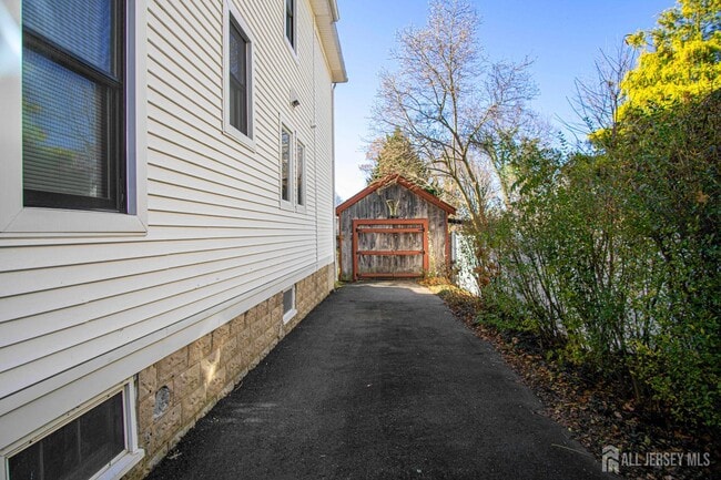 Photo - 9 Academy St