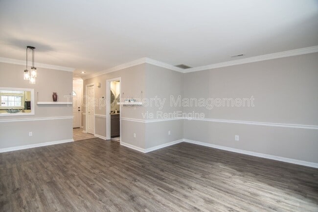 Photo - 1806 Township Cir