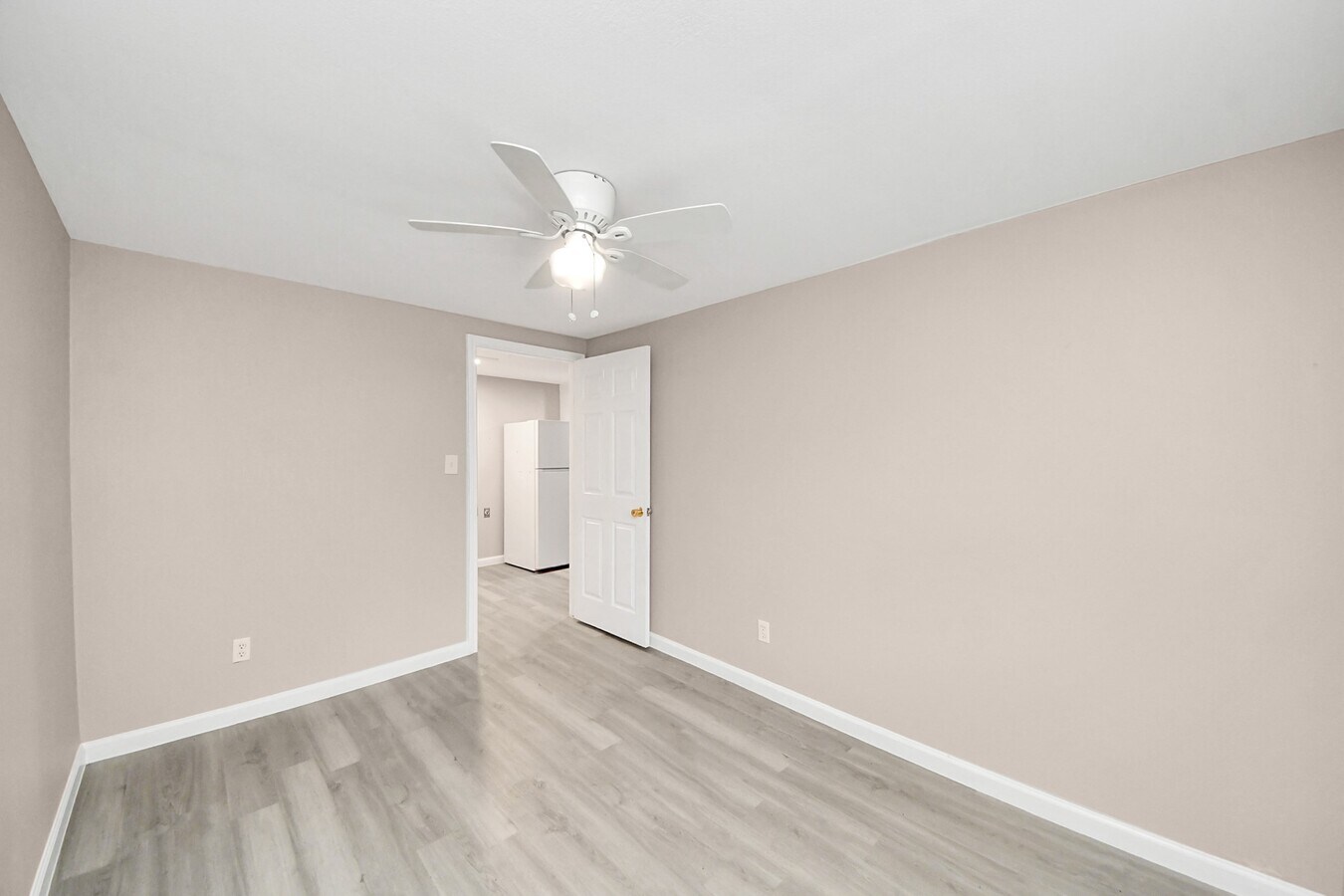 Photo - 17111 River Rd Unit B