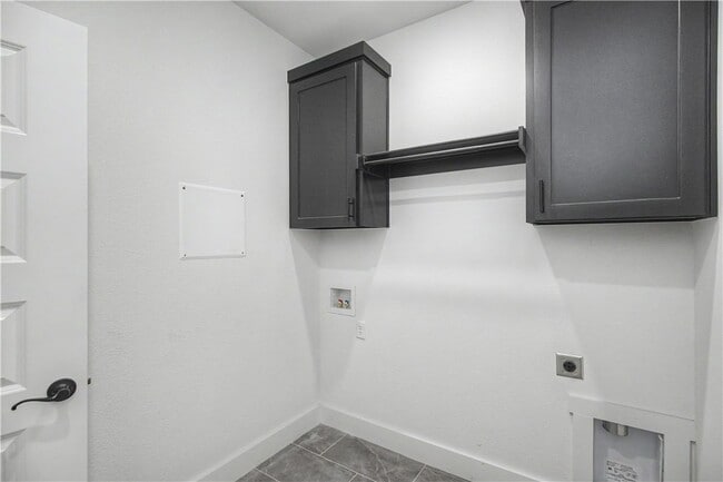 Photo - 2102 Dagan St