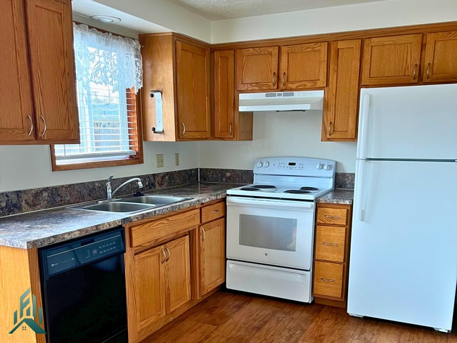 Photo - College St Unidad 1534 College St