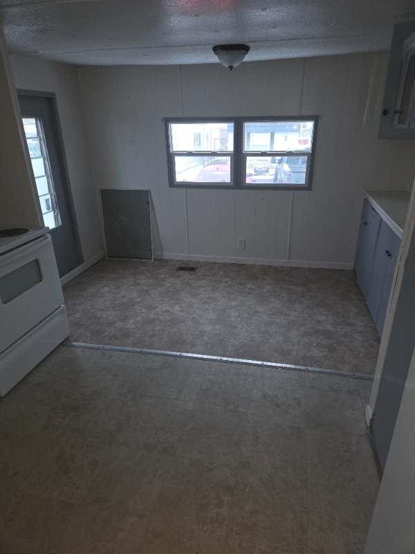 Photo - 8464 Cleveland Ave NW