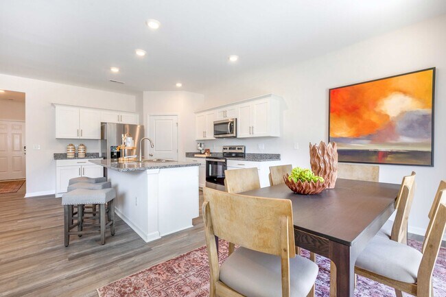 Photo - 1128 Falsetto Ln