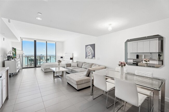 Photo - 1600 NE 1st Ave Unidad 3303