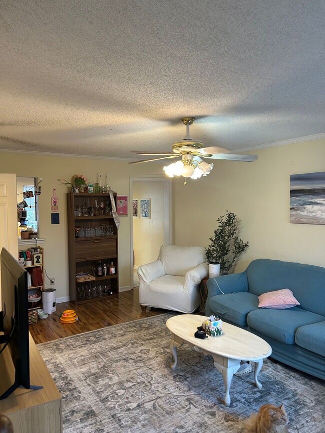 Photo - 188 Williams St