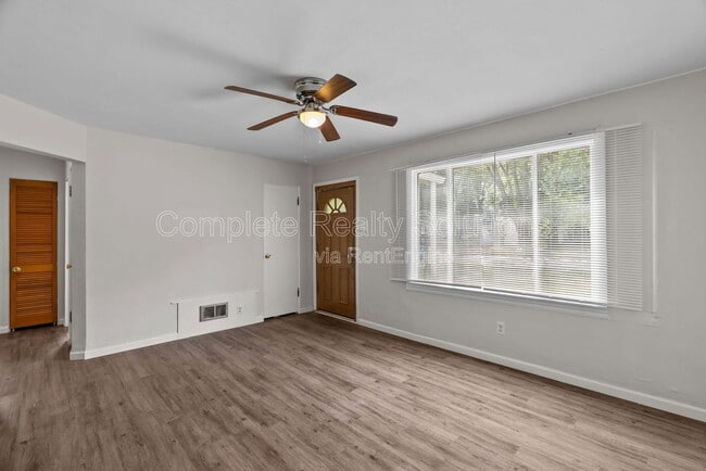 Photo - 9724 Dennis Dr