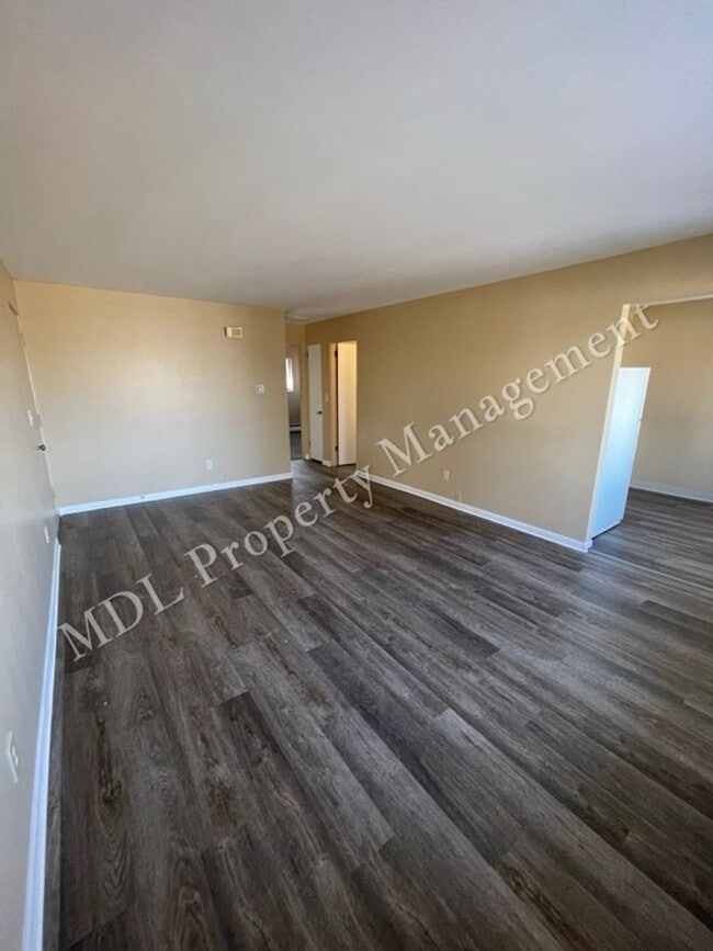 Photo - 2215 Weiss St Unit 4