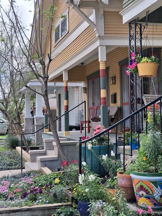 Photo - 6324 Annunciation St