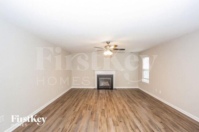 Photo - 130 Rusty Nail Dr