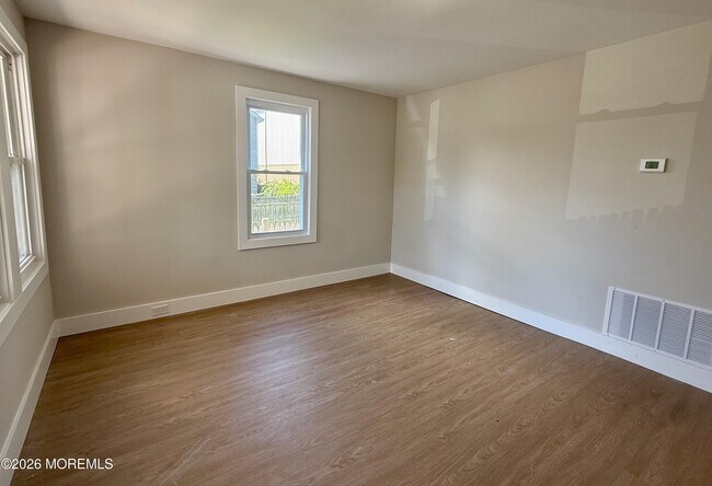 1215 11th Ave