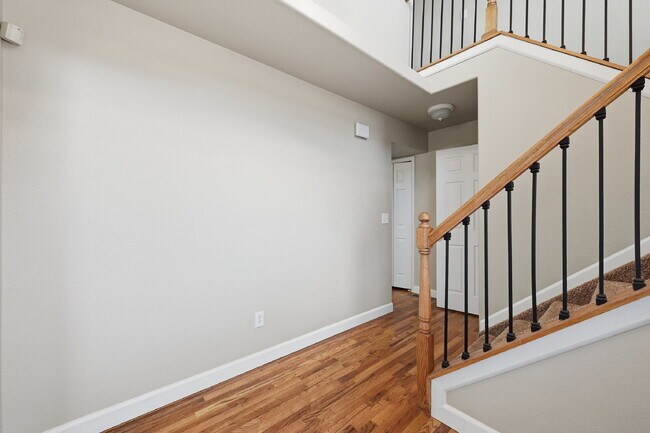 Photo - $2,620.95 with $300 off the first month's rent, 5 Beds - 3.5 Bath, Single Family Home in Colorado...