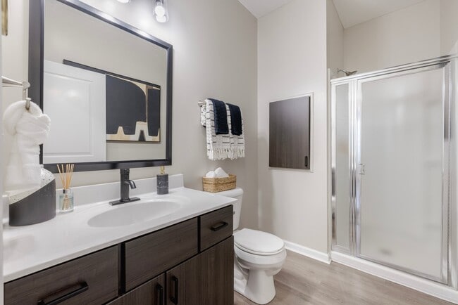 Nely Renovated Bathroom