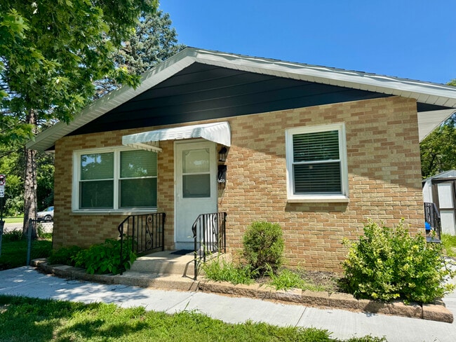 Building Photo - 603 S 2nd St Rental