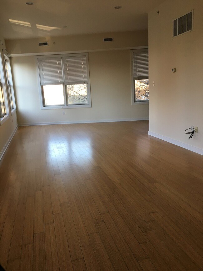 Photo - 2146 E Susquehanna Ave Unidad 2