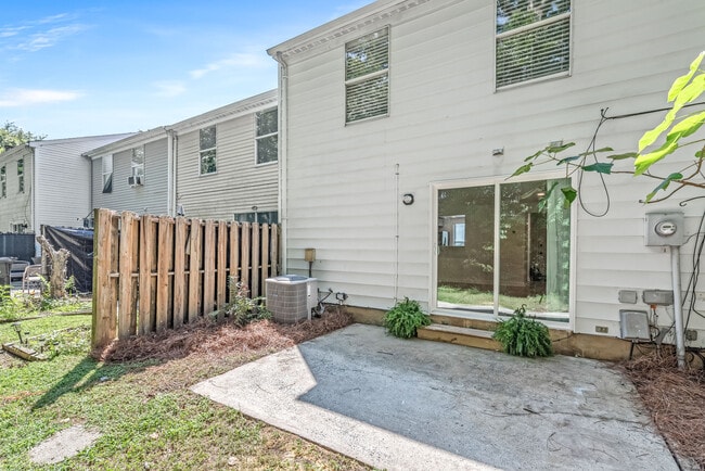 Photo - 9726 Old Gate Dr