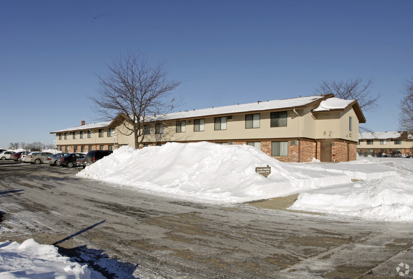 Photo - Kenosha Gardens Apartments