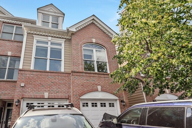 Photo - 172 Price Ct Unit 172